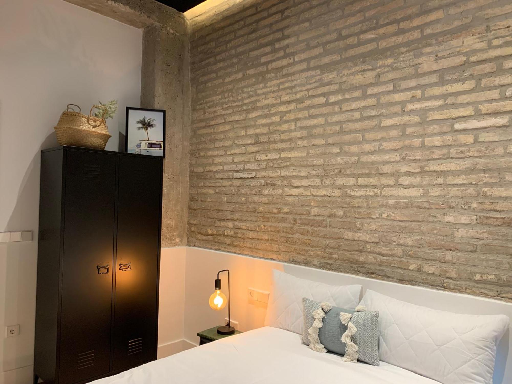 La Reina Beach Rooms บาเลนเซีย ภายนอก รูปภาพ