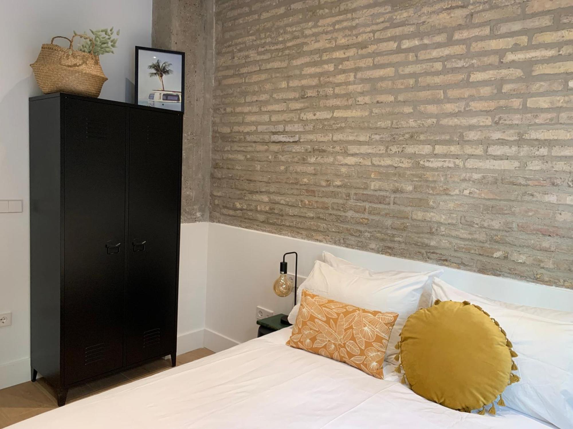 La Reina Beach Rooms บาเลนเซีย ภายนอก รูปภาพ
