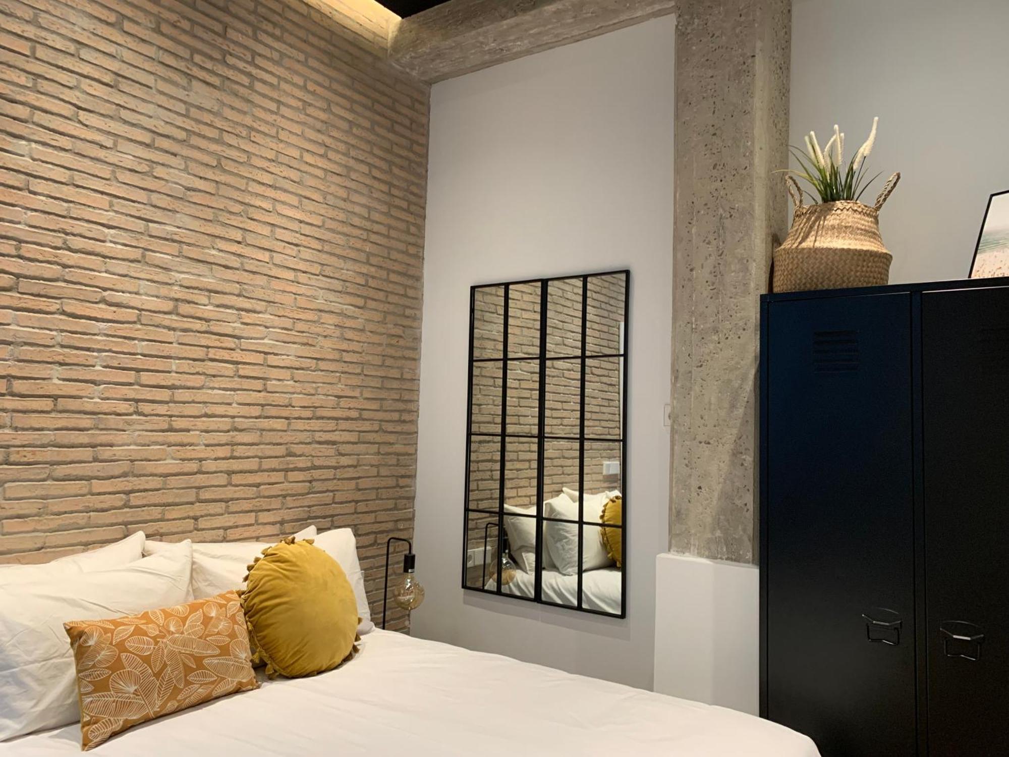 La Reina Beach Rooms บาเลนเซีย ภายนอก รูปภาพ